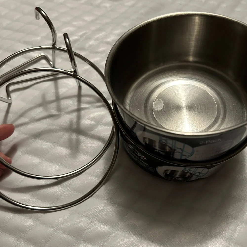 Stainless steel hanging pet bowls
